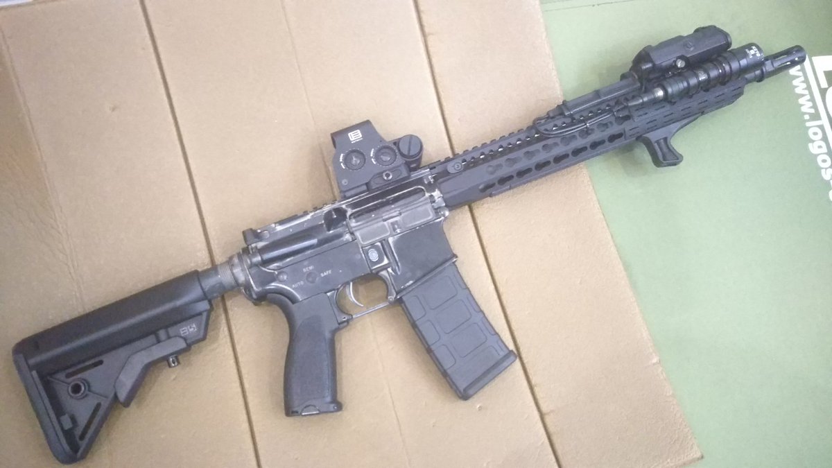 ssgt_lighter's tweet photo. 一昨日ビルドして昨日デビューした新しい相棒。BCM ar-15。

愛称的にはbcm4でいいのかな。

中古格安のvfc 電動m4を元にビルド。
vfc gbb再販したらこのセットアップそのままgbbに移行予定し、こいつはm4a1として海兵装備に使います
#haleystrategic
#bcm4
#vickerstactical https://t.co/6XFRuYVoGn