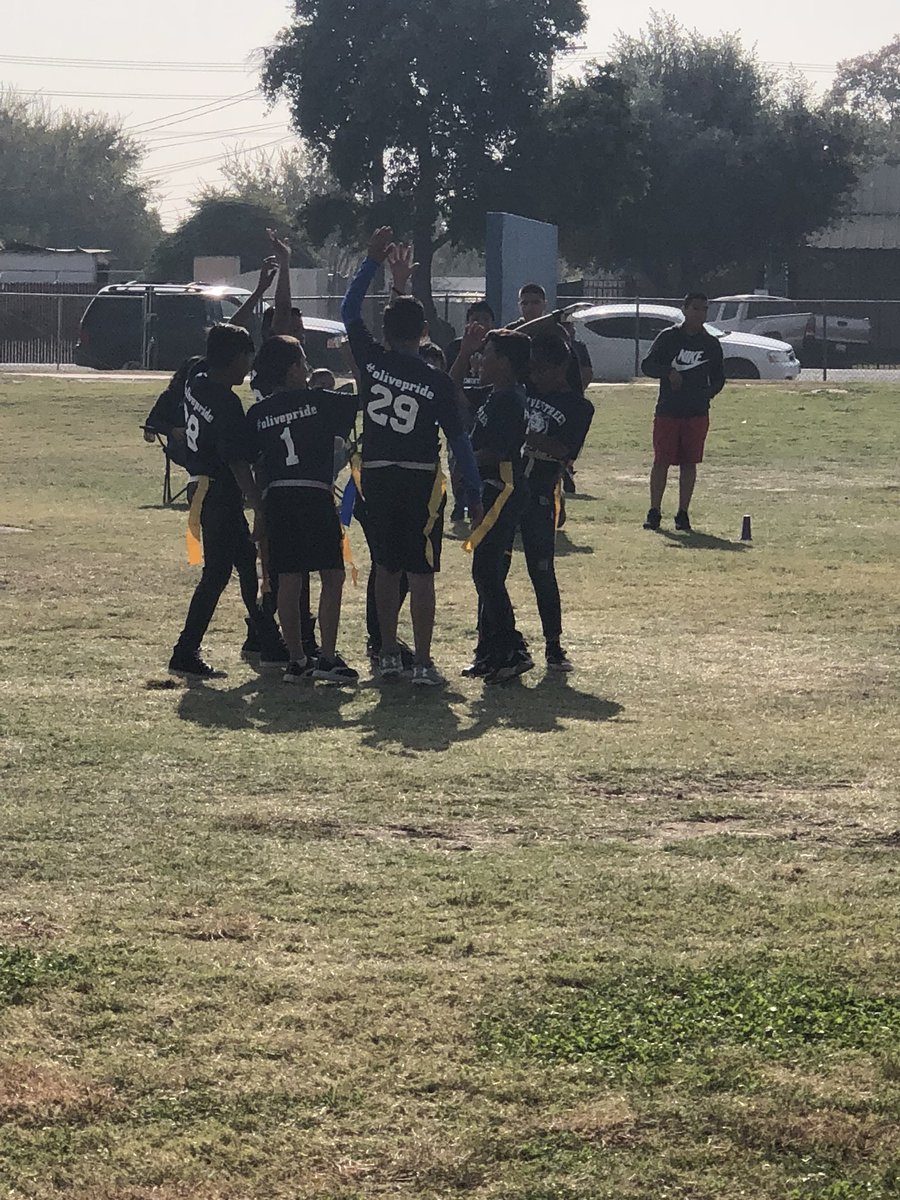 Fletcher5thGr's tweet photo. I loved seeing the teamwork our Ss displayed at the football tournament today. They even yelled, “For Mr. Nunez” for their huddle break... #proud #OlivePride #WeCanAndWeWill #INunez https://t.co/H6qwpU0w55