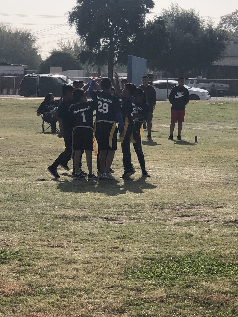 Fletcher5thGr's tweet photo. I loved seeing the teamwork our Ss displayed at the football tournament today. They even yelled, “For Mr. Nunez” for their huddle break... #proud #OlivePride #WeCanAndWeWill #INunez https://t.co/H6qwpU0w55