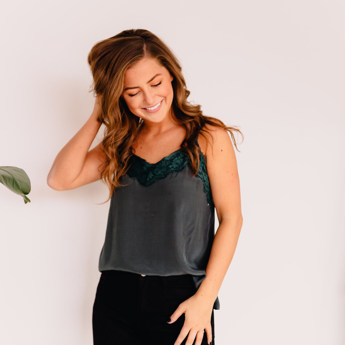 shop4sisters's tweet photo. This lace cami is our favorite!! Would you wear this for girls night or date night?! #xoxofoursisters https://t.co/G455owOgbC