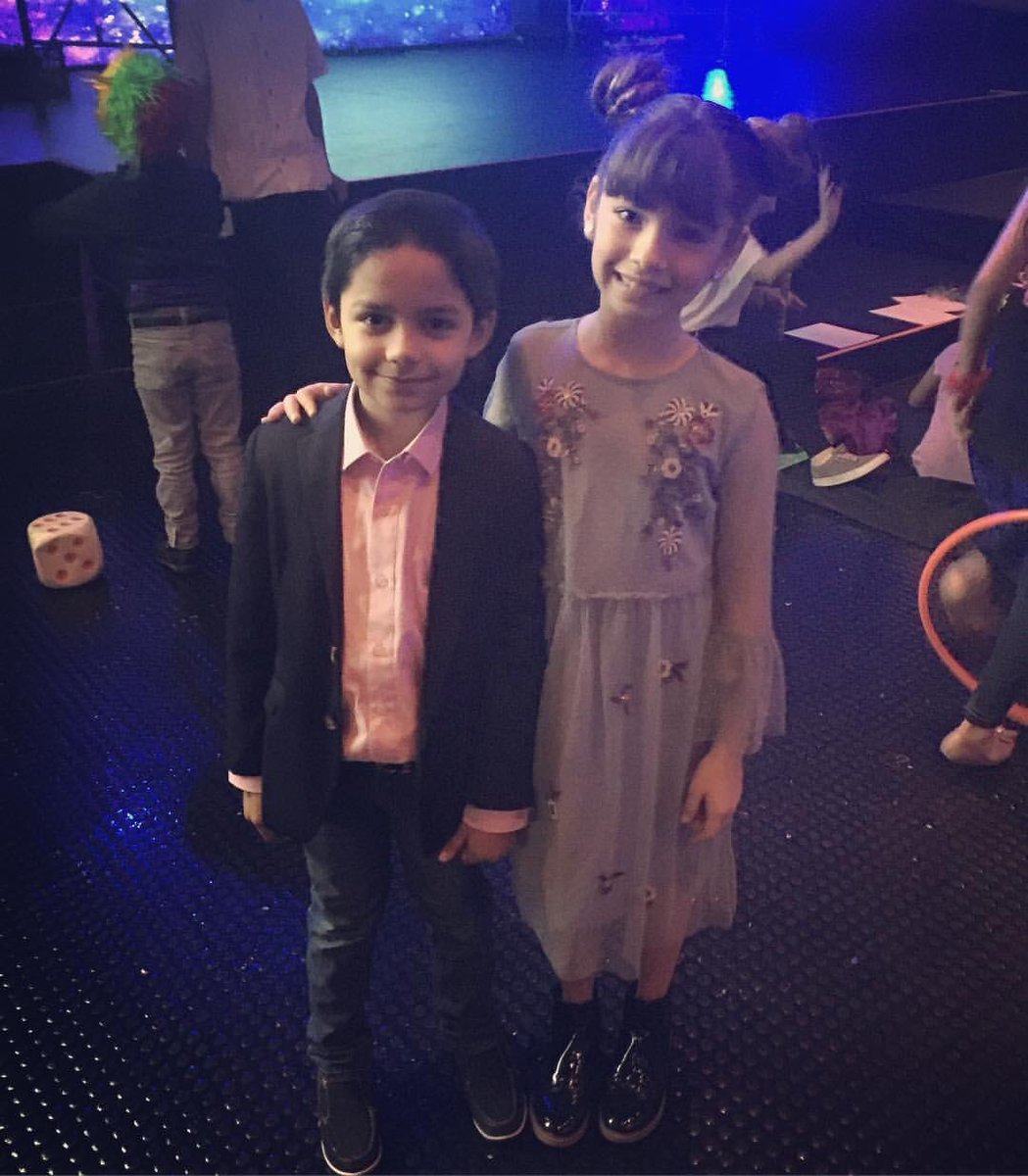 lupaveteam's tweet photo. El pequeño Ruy nos regaló esta hermosa foto de él con la hermosa Mia Coronado. Gracias pequeño.
#LUPAVE ya se les extraña verlos juntos en la novela, extrañamos las escenas de ambos juntos.
@MiMaridoFamOf @osoriojua #MiMaridoTieneFamilia2
LUPITA Y DAVE 🥰🥰 https://t.co/qTTFKm0rj9