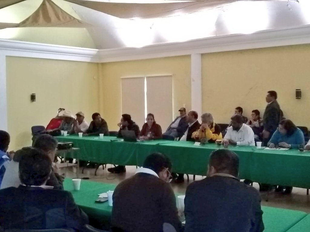 Yesenia Domínguez Carbajal (@yesenia_doc) on Twitter photo Asamblea Constitutiva UNE Chapingo Guanajuato AC
17/11/2018 <a href="/IsmaelFloresT/">Ismael Flores Torres</a> <a href="/agronomos1824/">Agronomos1824</a> <a href="/RedAgrariaMX/">redagrariaMX</a> <a href="/ANECh_Oficial/">Federación de Asociaciones de Egresados Chapingo</a> #diálogo #inclusion Asamblea Constitutiva UNE Chapingo Guanajuato AC
17/11/2018 <a href="/IsmaelFloresT/">Ismael Flores Torres</a> <a href="/agronomos1824/">Agronomos1824</a> <a href="/RedAgrariaMX/">redagrariaMX</a> <a href="/ANECh_Oficial/">Federación de Asociaciones de Egresados Chapingo</a> #diálogo #inclusion