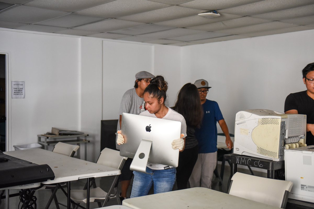 GoProa's tweet photo. THANK YOU 🙏🙏 to all the NMC students who've been on campus the past couple of weeks helping with recovery activities. With their support and help, there is no doubt that NMC will come back from Super Typhoon Yutu stronger, better, and tougher
#ProaStrong #GoProa #NMC_Rebuilds https://t.co/2KvLXfjuaX