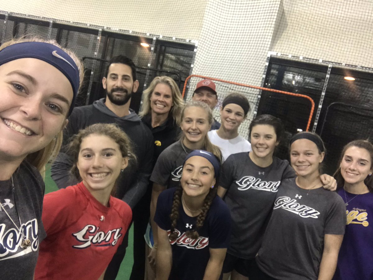SuzyWillemssen's tweet image. Three great sessions with @Wass_Strength 💪💪 today! A whole bunch of players got better from his wonderful instruction! Tomorrow another fantastic day of learning! We can’t wait! 🔥🔥🔥#RocketArms #FlameThrowers 
@VAGloryFP