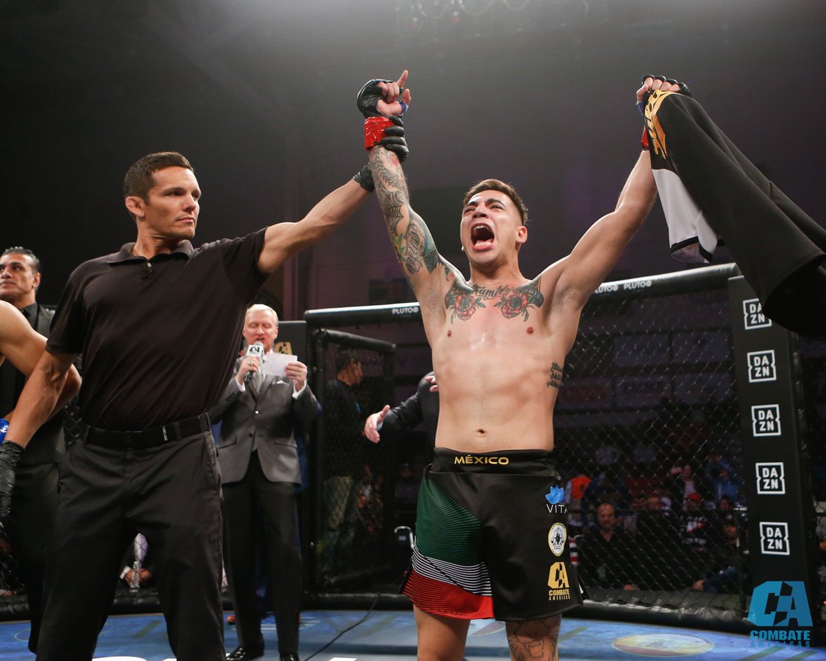 combateglobal's tweet photo. FASTEST FINISH in history of Combate Americas:

-Federico Olivera (KO) 0:10
-Rodrigo Vargas (KO) 0:18
-Edgar Chairez (SUB) 0:18
-ALAN CANTÚ (KO) 0:26
-Erick Sanchez (SUB) 0:50

#CombateMonterrey https://t.co/1v5FokY01x
