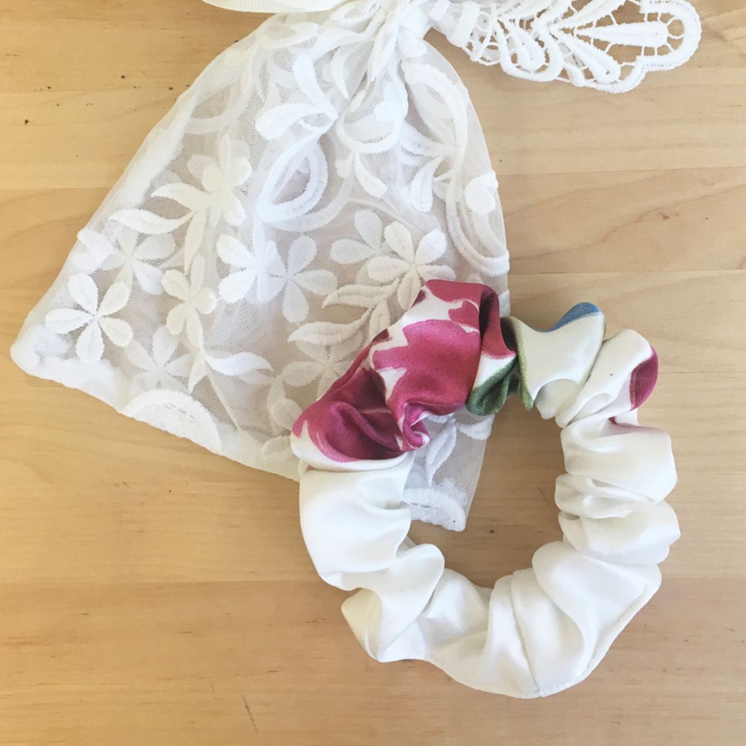GaiaDubos's tweet photo. 🎇 FREEBIE 🎁 We will be offering a FREE scrunchie to each person who ordered a product of $100 or more if we reach a second goal of $35 000 👉 https://t.co/W4B5GRPqPY #Freebie #sustainablefashion #ethicalfashion #ecofashion #sustainableluxury #ecochic #kickstarter #crowdfunding https://t.co/t2EenwslWm