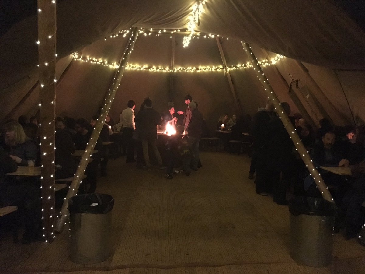 KarenStroobants's tweet photo. #MonthForMe - day 17 Enjoying a beef brisket bun @ProvenanceKitch and mulled wine at @ThirstyCamb #wintergarten @GonvilleHotel https://t.co/JncRxk3LiN