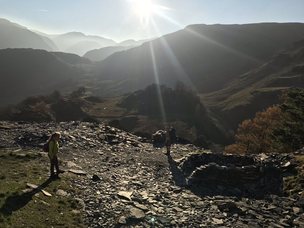 Family_Walks's tweet photo. We did it!!! Took the little man up #castlecrag and completed our 1st #wainwright as a family of 4 &amp; what a beautiful day it was #LakeDistrict #familywalks #perfectday https://t.co/5sGJ0TsmR7