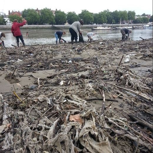 PubSciInstitute's tweet photo. Wet Wipes are huge environmental problem which contains plastic. 
Choose Eco - friendly wet wipes !! 
.
.
.
.
.
.
.
#PSI #publicscienceinstitute #BinDontFlush #plasticpollution #sciencefact #factoftheweek 
Photo credit Thames21 https://t.co/KNQewAWstp