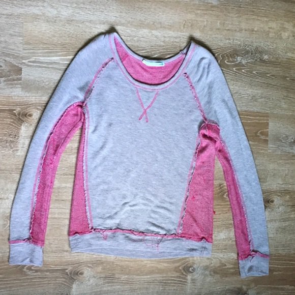 factoryratt3's tweet photo. So good I had to share! Check out all the items I'm loving on @Poshmarkapp #poshmark #fashion #style #shopmycloset #studio1940 #sephora #maurices: https://t.co/CaHJhKoGe3 https://t.co/wMks6sgZ2a