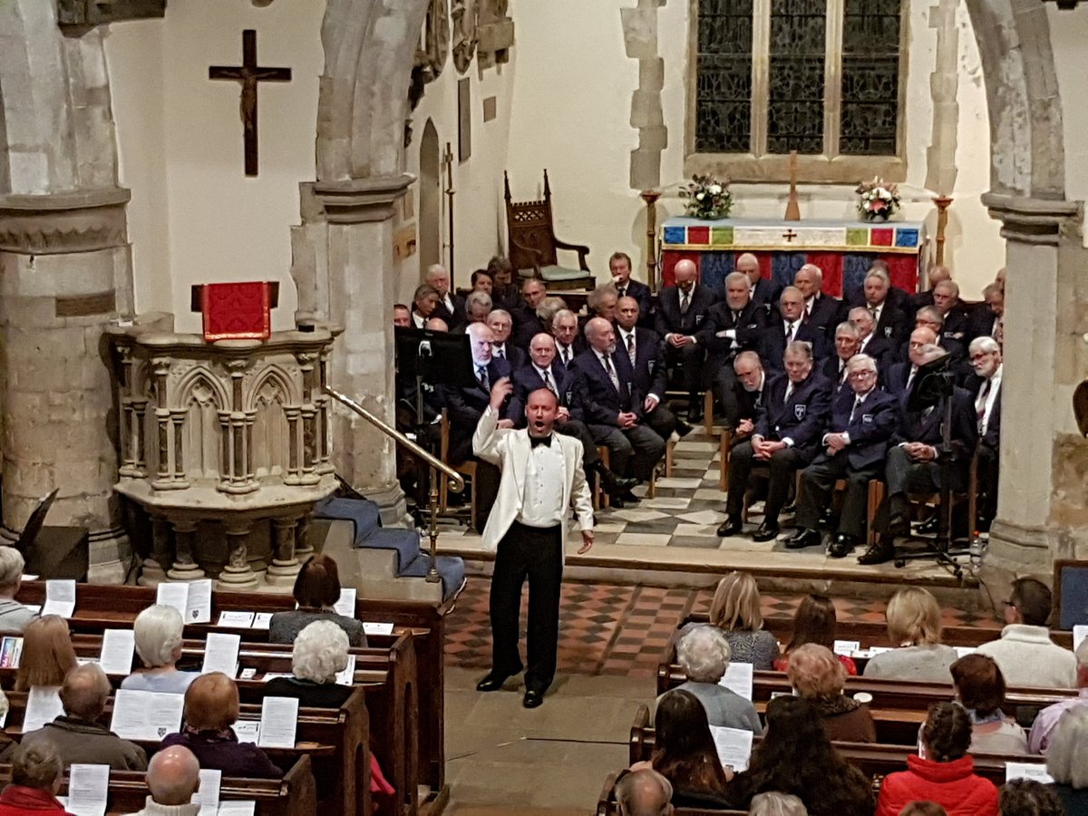 revjonnyblair's tweet photo. The brilliant David Newman thrilling a full 12 century Church, with his superb voice @newmantenor @E_N_O @WoTParish https://t.co/qd0FHDD6M1