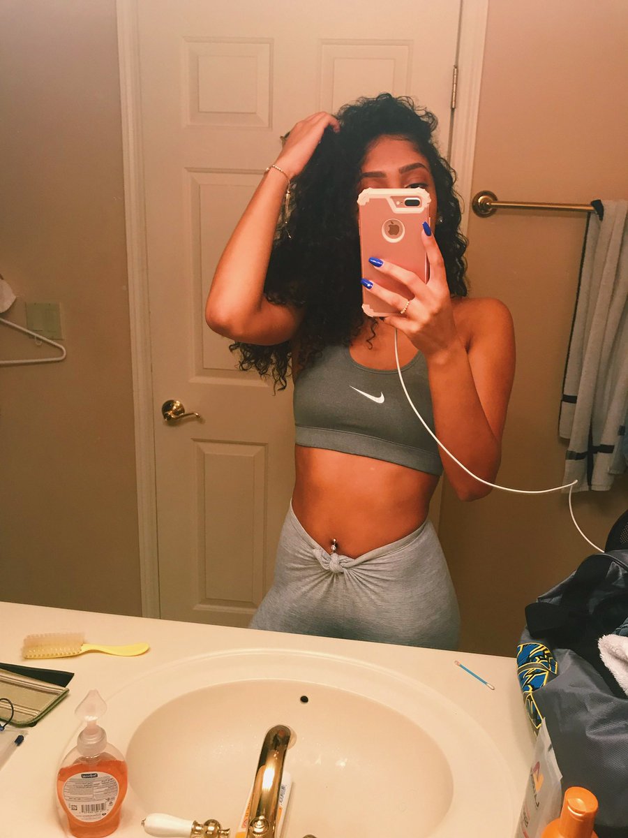 sallyjill_'s tweet photo. Donβt @ me βοΈ #lightskintwitter #finelightskintwitter #DominicanTwitter #curlyhairtwitter https://t.co/pZBl5X0Cn9