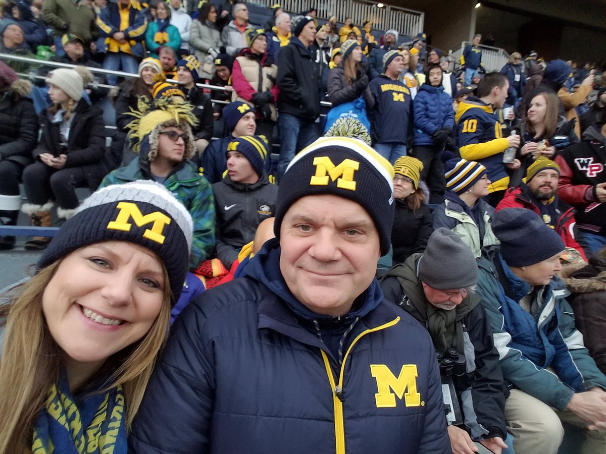 grizkv's tweet photo. #BIGHOUSELIVE https://t.co/4WE2w4TDWJ