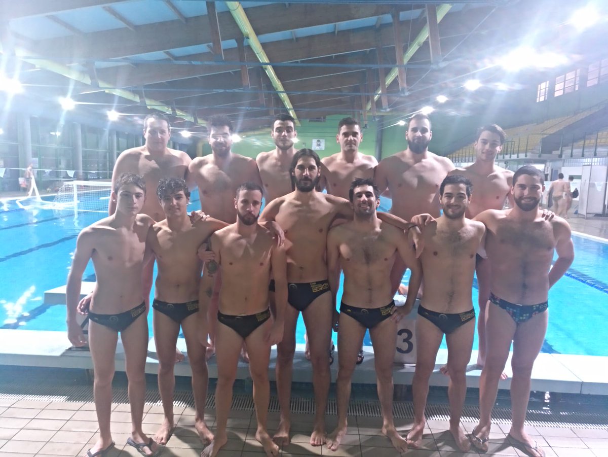 Dos victorias hoy en Ourense contra el CW Pabellón Ourense:
CWPO 0-10 Cadete
CWPO 7-16 Absoluto "A"