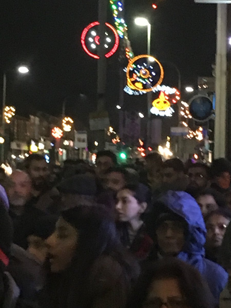 LeicsCares's tweet photo. Hundreds joined the walk to #findpareshpatel please help if you can @npatel0177 @LPBelgrave @BelgraveCommNHW https://t.co/kNnMbp7jVR
