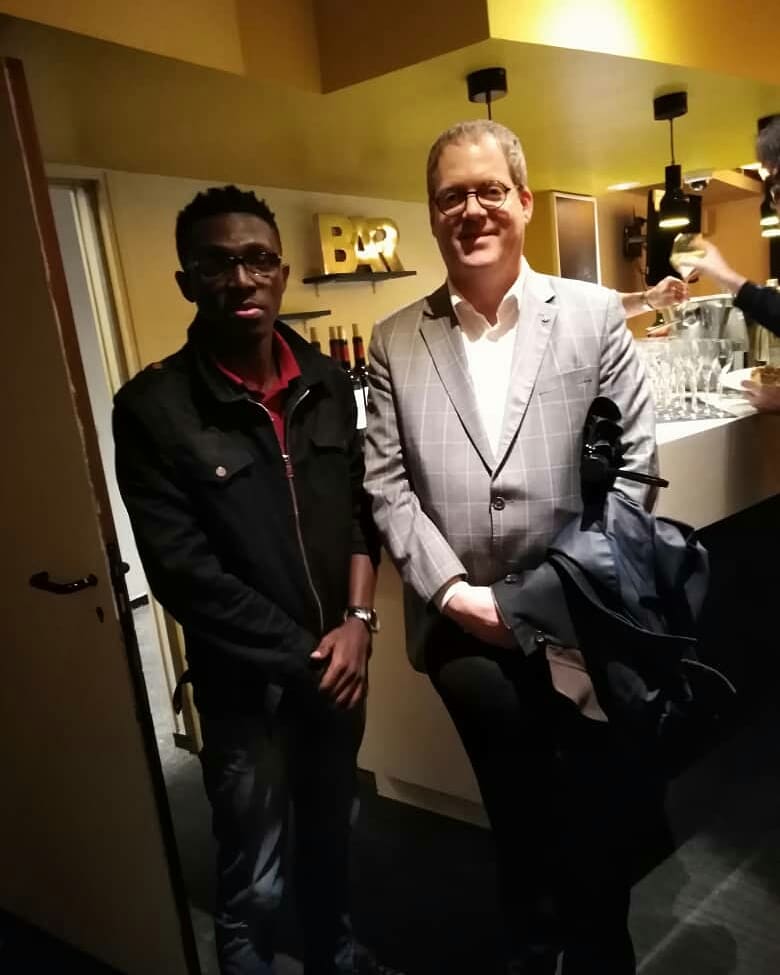 samcillabaakojr's tweet photo. The Internet Society meet and greet in France after the Collaborative Leadership Exchange (CLX) sponsored by @Google &amp; hosted by Novotel Paris Vaugirard Montparnasse. Met Andrew Sullivan, President &amp; CEO of Internet Society. #YouthIGF2018 #CLX18 #IGF2018 #Internetoftrust https://t.co/w1mHJazS6G