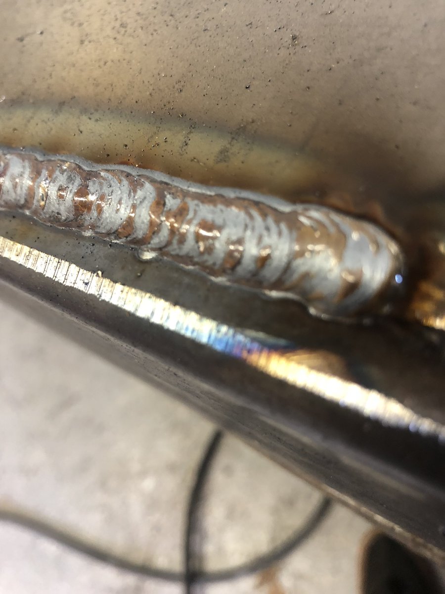 Alec_Bowling's tweet photo. Fun flat bed project I did with my buddy, welded the whole bed together things a tank! Hopefully get to do more of these https://t.co/n9tJN8bCdf