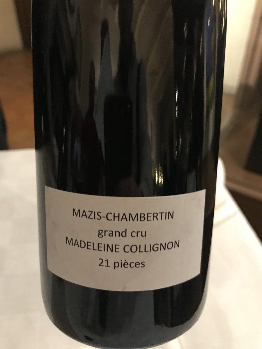 Vinama's tweet photo. Wow.... empty your bank account and acquire this, lifetime enjoyment. #2018 #redtobuy #ventedesvins #hospicesdebeaune #bivb #beaune #hoteldieu #burgundywines #ludevinegriveau https://t.co/bxedwOvgjy