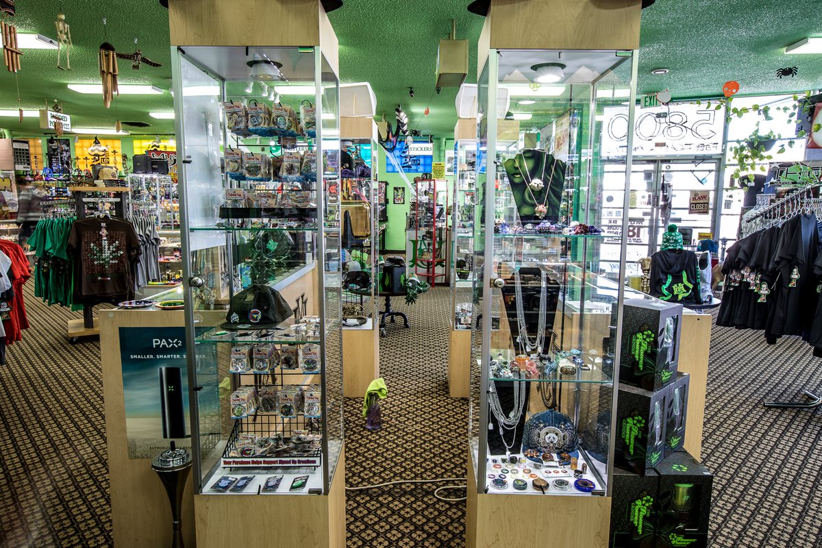 Dispensary Display tweet media