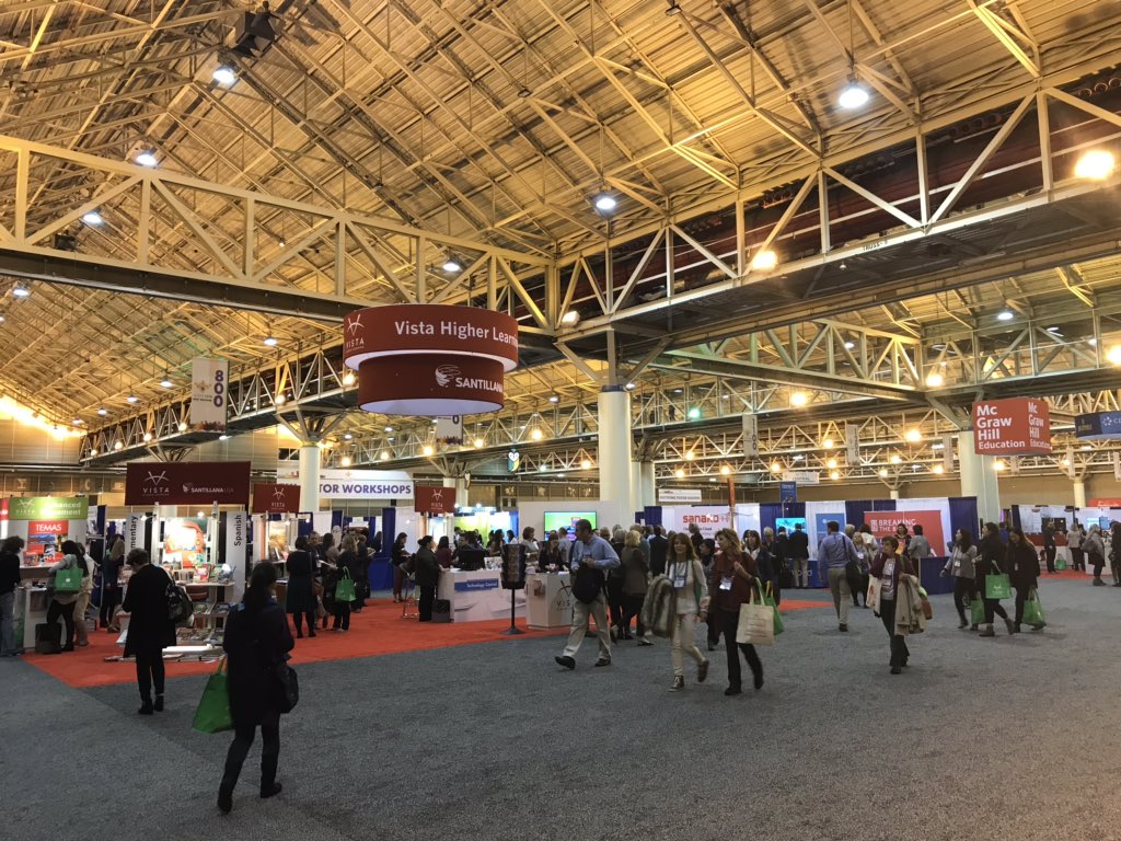 LBearden81's tweet photo. #ACTFL2018 is a blast with @s_whiteflsp ! #hooverpride https://t.co/WipaEGRpsv