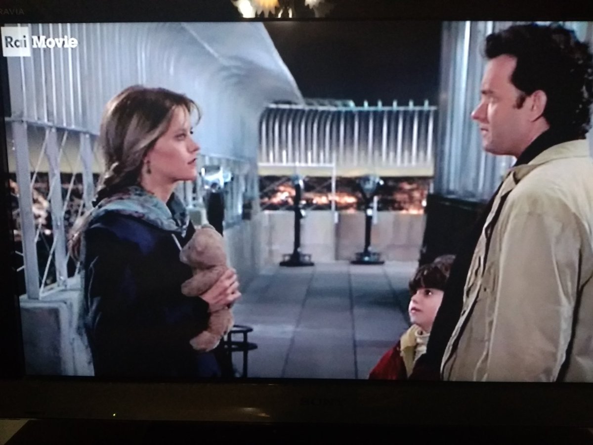 mojo_pin_'s tweet photo. Tom Hanks, Meg Ryan e gli anni '90. Tutto ha di nuovo senso #insonniadamore #sabatoalternativo https://t.co/LINAMchQjc