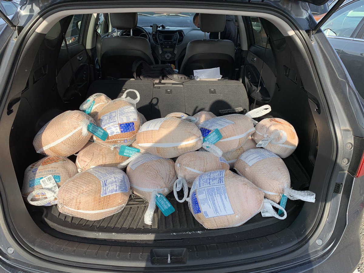 berrymi's tweet photo. Thanks to all of the @Projetech_Inc employees who helped us do 20 boxes this for @crdschurch #tfd2018 https://t.co/aKBewDcWcd