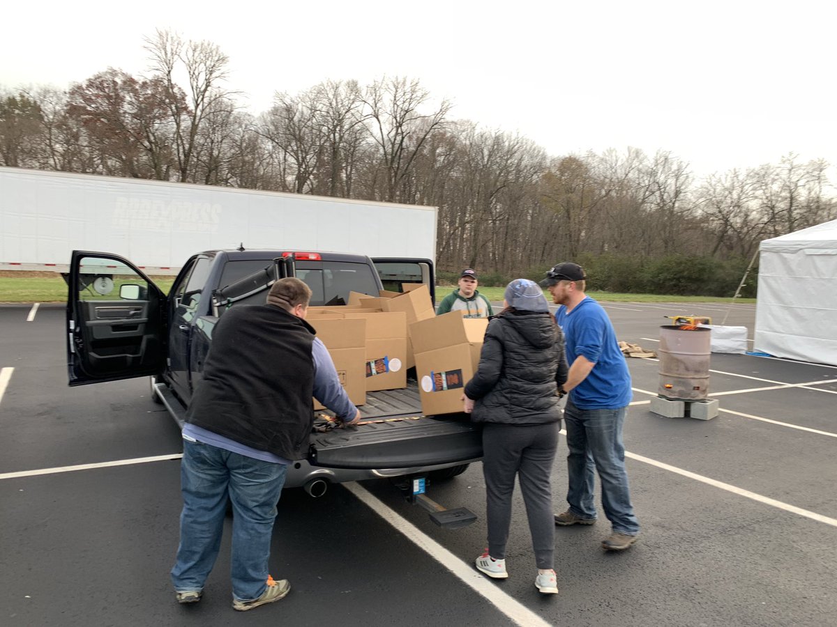 berrymi's tweet photo. Thanks to all of the @Projetech_Inc employees who helped us do 20 boxes this for @crdschurch #tfd2018 https://t.co/aKBewDcWcd