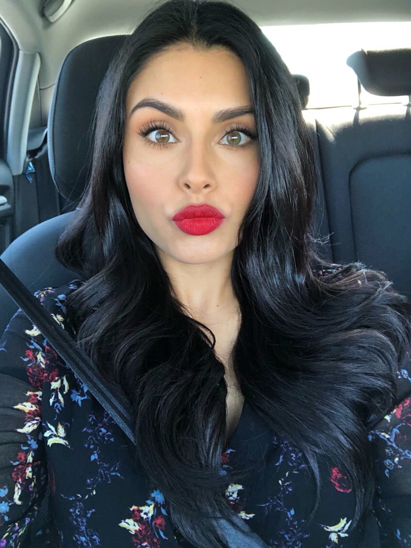 KristalSilva_'s tweet photo. 💋 https://t.co/qbk45k5xvO