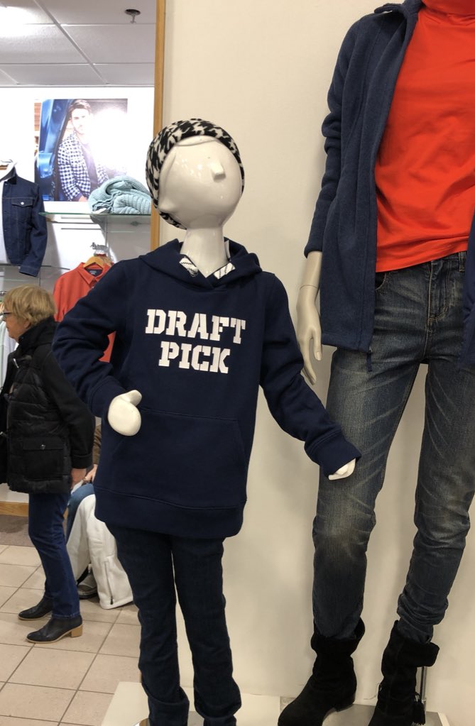 WillPrice83's tweet photo. I don’t think @LandsEnd will sell many of these in the U.K
#daftprick https://t.co/09stgUBryL