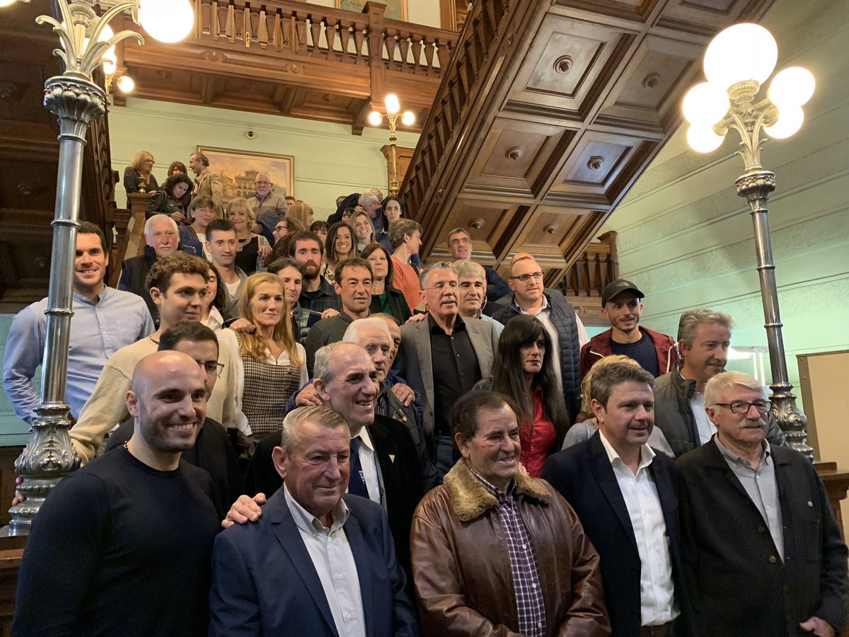 Mucha calidad en esta foto, olímpicos, mundialistas, campeones de España y todos partícipes del cross de Irún, hoy su 50 aniversario. JLgonzalez, Cristina Petite, Amaia Andres, Coro  Fuentes, Carme Valero.