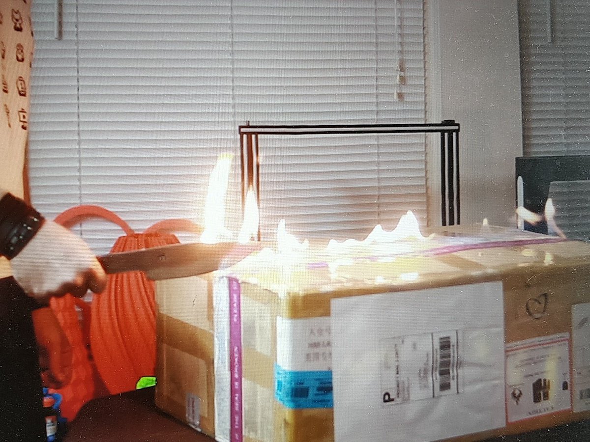 RealityCheckVR's tweet photo. DO NOT TRY THIS AT HOME!
Unboxing the Alfawise CR10 killer in an upcoming video!)) This is one HOT 3D printer! 😉
#hot3dprinter #fire #3dprinter #alfawise #realitycheckvr #unbox #newreview #YouTube https://t.co/MZ7WopyWcj