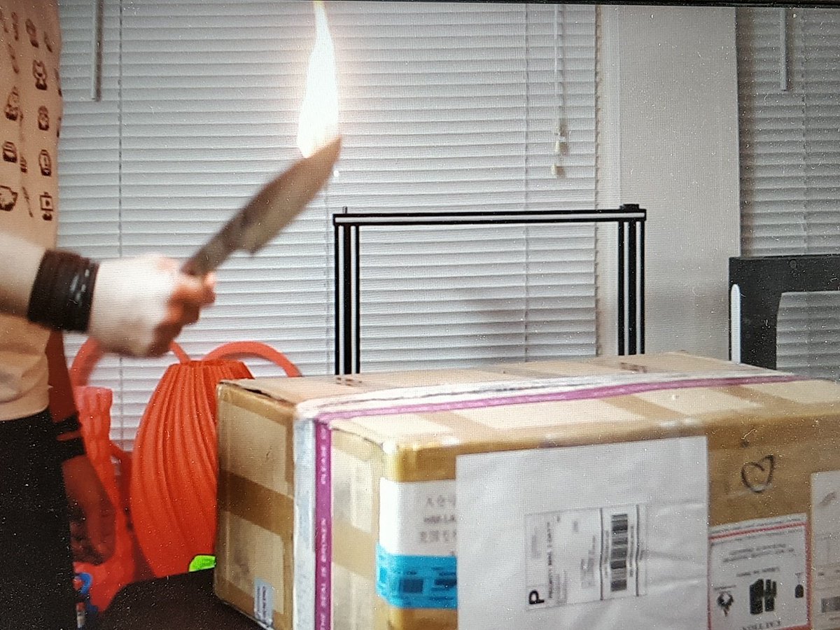 RealityCheckVR's tweet photo. DO NOT TRY THIS AT HOME!
Unboxing the Alfawise CR10 killer in an upcoming video!)) This is one HOT 3D printer! 😉
#hot3dprinter #fire #3dprinter #alfawise #realitycheckvr #unbox #newreview #YouTube https://t.co/MZ7WopyWcj
