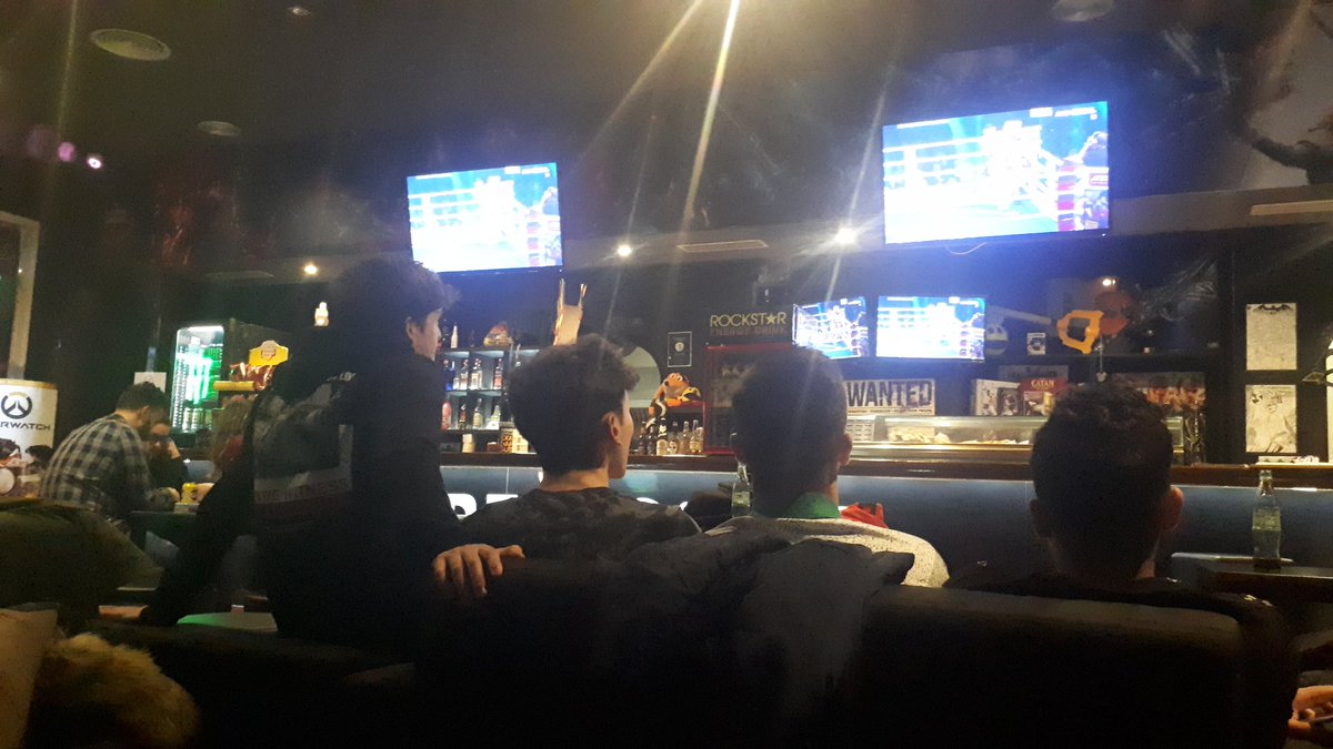 NewGameBar's tweet photo. No es e-sport ¡Pero vamos a tope con todos los deportes! ¡No te pierdas ni una retransmision en New Game! #laconquistadeeuropaengol https://t.co/a5HhXEtfZS