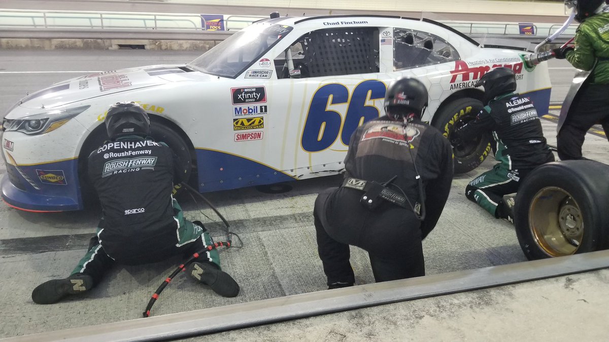 Pit stop for four tires and fuel under green. P29 at lap 160 / 200.// PR @SmithbiltHomes @Amana_HVAC @MBMMotorsports @XfinityRacing @HomesteadMiami #TeamFinchum