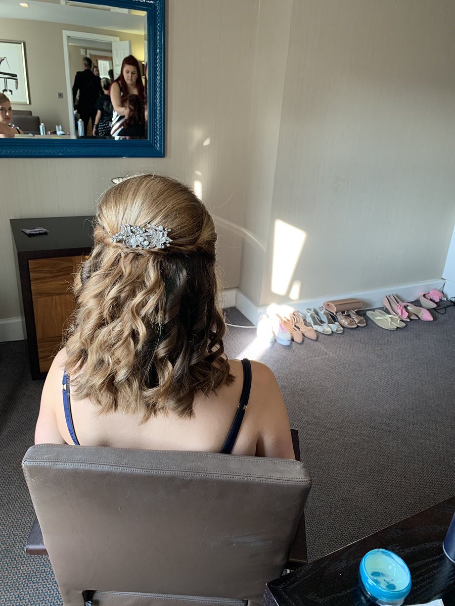 HairByLisaB's tweet photo. Bridal party #SurreyWeddings https://t.co/Se5BJYY2kq