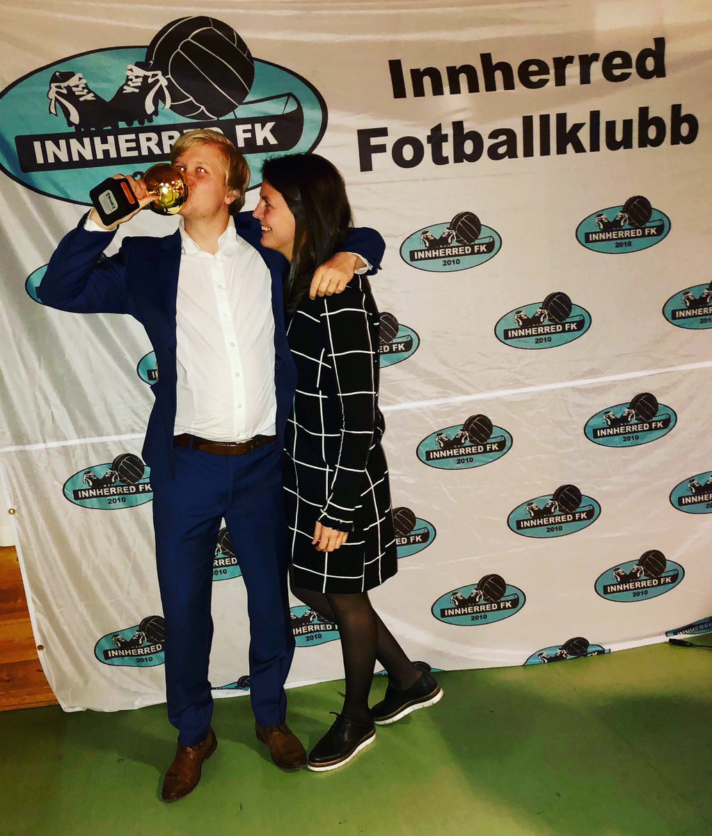 JAHolberg's tweet photo. Dårlig sesong. Verdens beste klubb. Ydmyk mottaker av årets spæller! ⚽️ @InnherredFK https://t.co/AwGwK3OTDe
