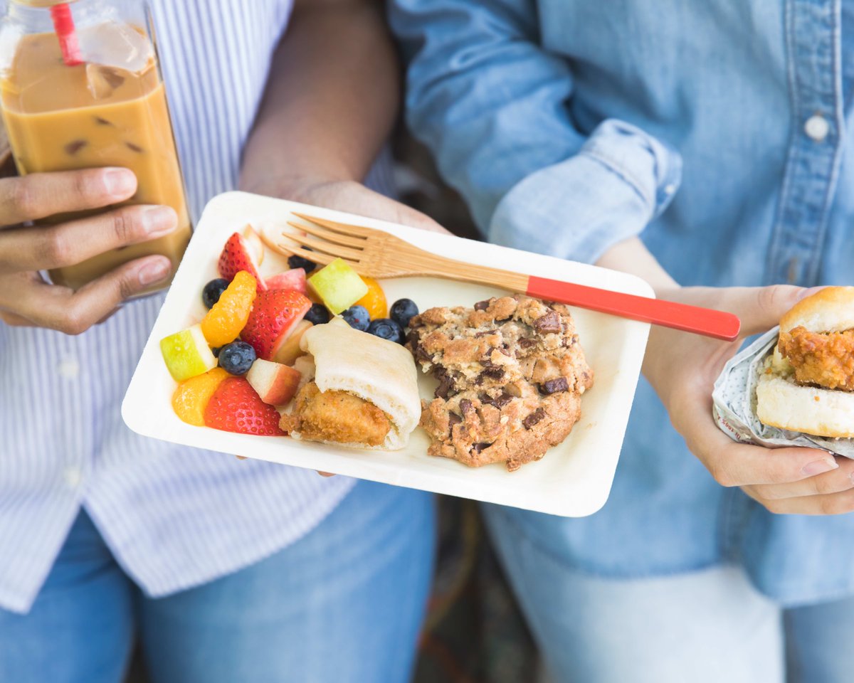 CFAcentertonsq's tweet photo. Tailgate priorities = making sure there is Chick-fil-A Catering. https://t.co/VwYcfZ0f6s