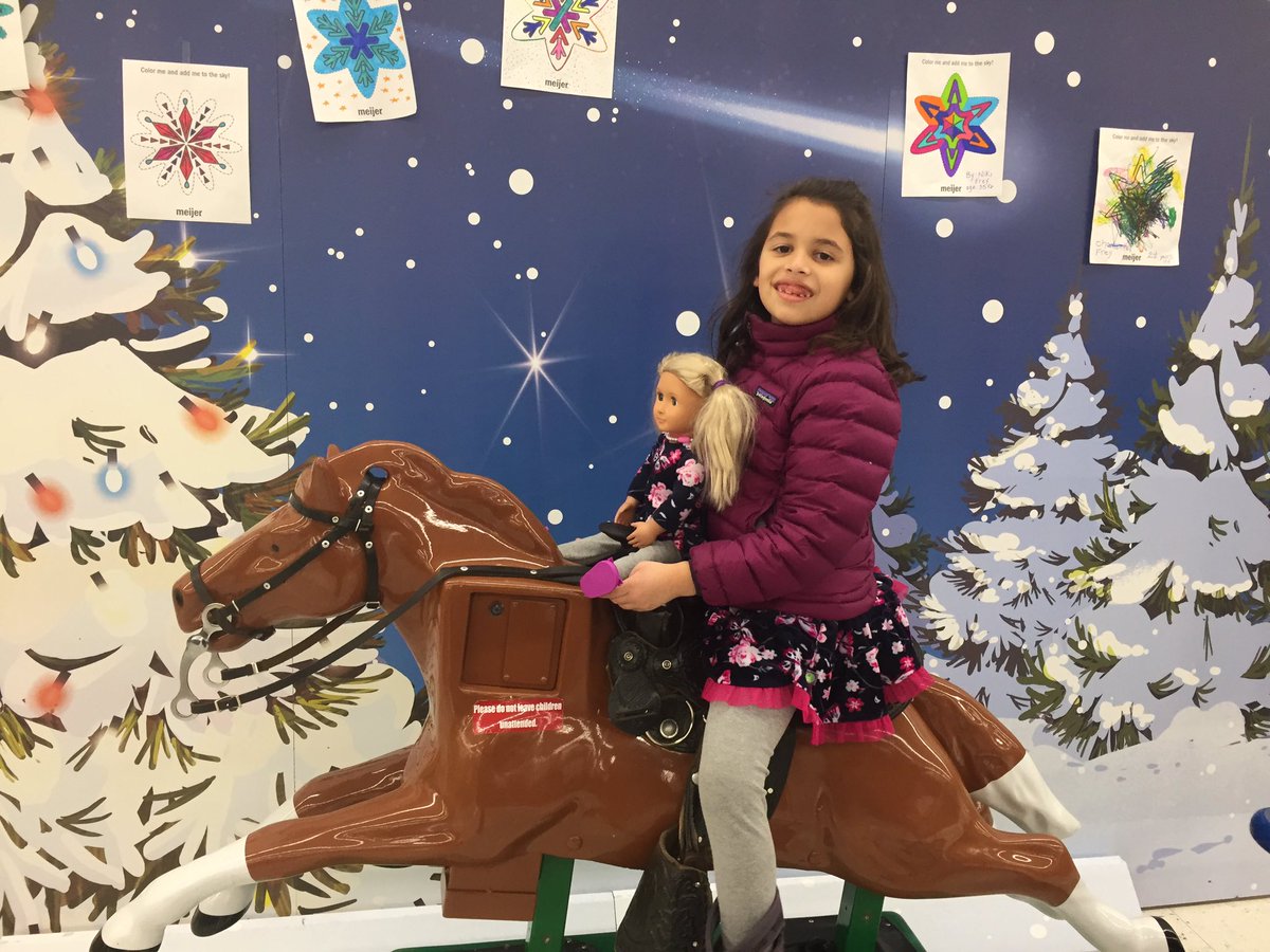 tsuerolopez's tweet photo. Chloe &amp; Layla enjoying a ride on Sandy!  #sandygramsweeps https://t.co/kipIimw95e