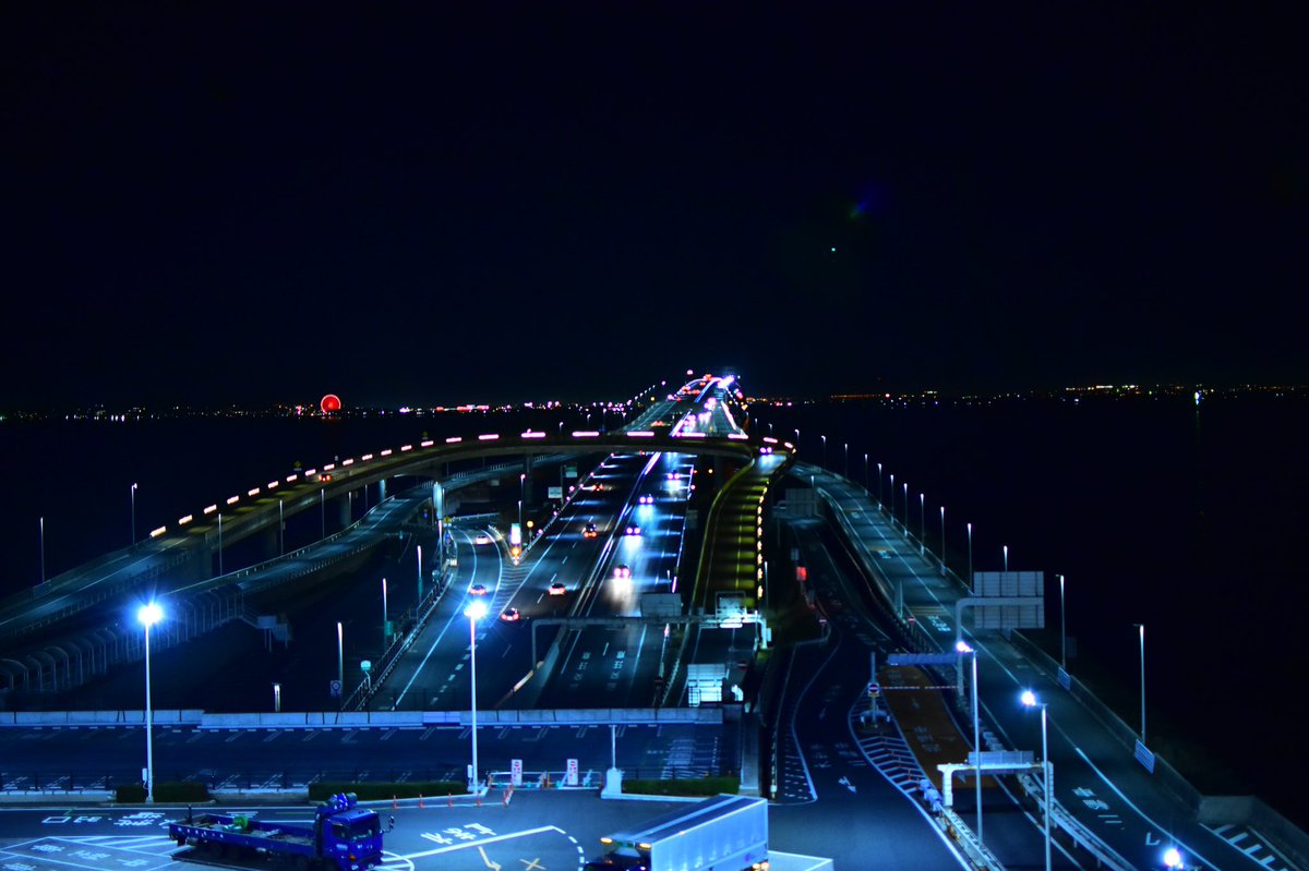 Asami A Twitter 海ほたるの夜の近未来感がすごい 東京湾アクアライン 海ほたる