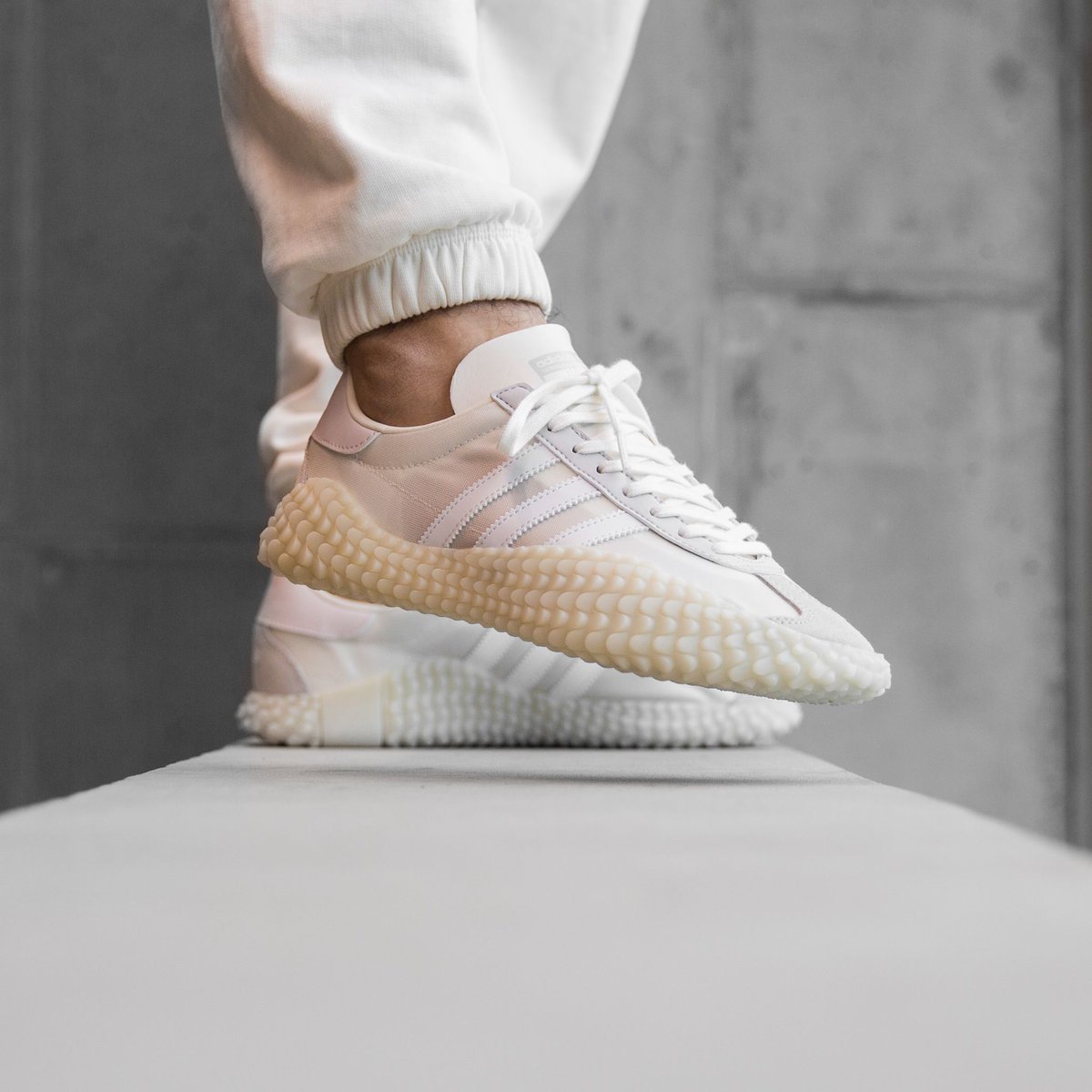 adidas kamanda cloud white