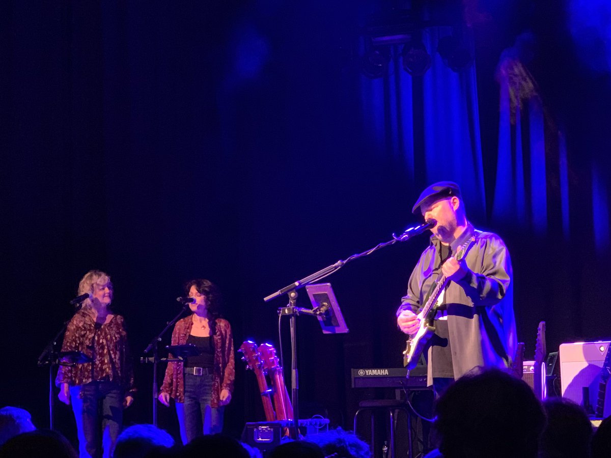 marceldix66's tweet photo. We had a wonderful evening with @itsMrCross in Hilversum!, including a great acoustic session. https://t.co/GAcnBjvAXb