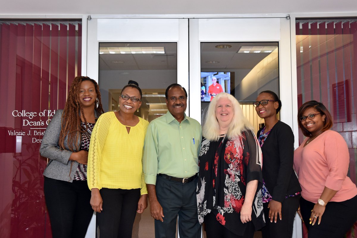 iam_DominiqueG's tweet photo. I am excited to share that I was inducted as a @FloridaAtlantic University Holmes Scholar! I shared this momentous day along with 3 other doctoral students who are committed to advancing research, equity and inclusion in education #ProudMoment #LEAD2F18 @HolmesScholars https://t.co/9jUBJDL3ZF