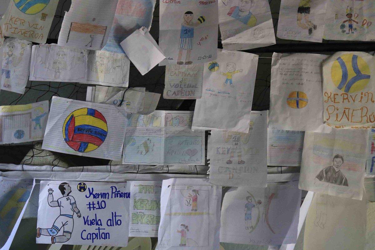 JauaMiranda's tweet photo. Hoy participamos de un sentido homenaje en El Guapo, Barlovento, a Kervin Piñerua, el joven Capitán de la selección nacional de Voleiball, fallecido hace 2 años. Un encuentro entre sus compañeros deportistas, familiares, amigos y sobre todo los niños de su pueblo que lo admiran. https://t.co/qA8VkGW0s5