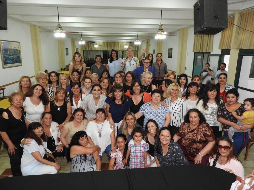 SoherElSukaria's tweet photo. Aca estamos, siempre firmes y en equipo! La politica se nutre de cada aporte, mas Mujeres participando implica necesariamente convicciones y mayor compromiso
#EnormeOrgullo
#MasMujeresMejorPolitica https://t.co/lTu2qffmDq