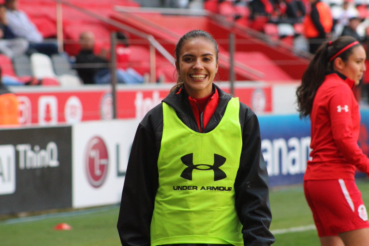 chavacid13's tweet photo. Estas son las que tomé hoy en el Toluca vs Pachuca femenil https://t.co/iOz4sb6jla