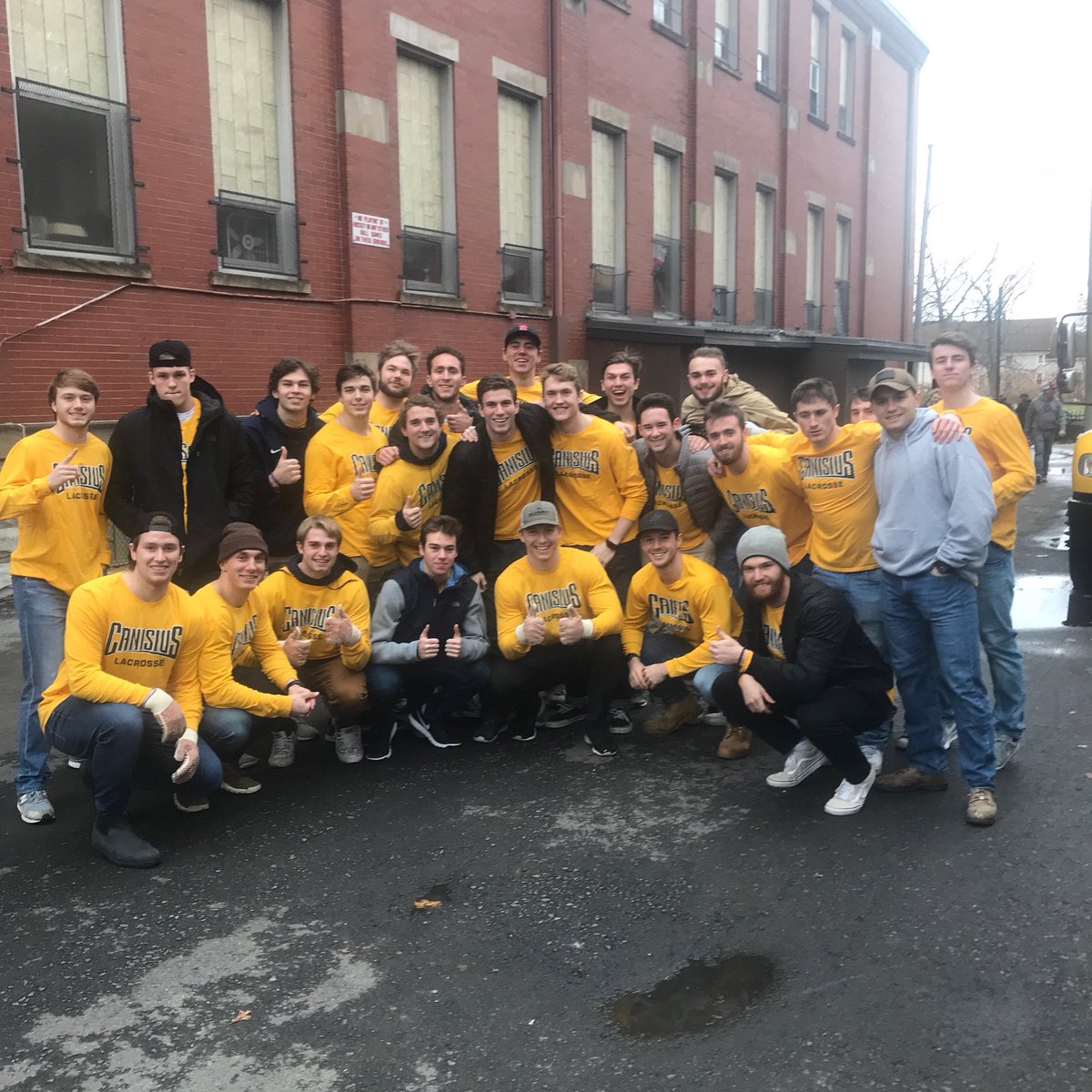 GriffsMLax's tweet photo. Always a pleasure to give back to the great city of Buffalo. #GriffsinTheCommunity https://t.co/ZG24dFPXFJ