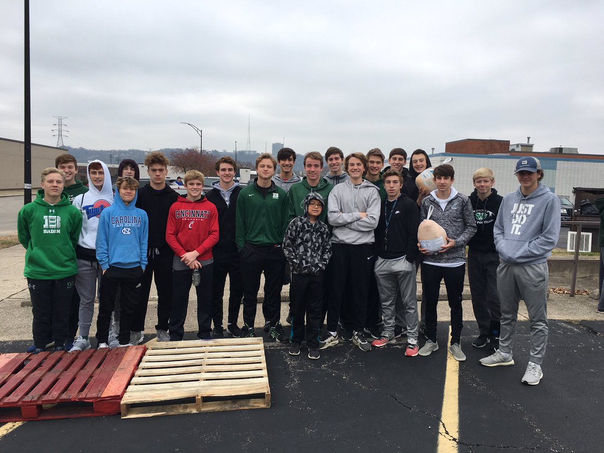 CoachLoeffler's tweet photo. Badin Rams basketball got better today by volunteering their Saturday to box a complete Thanksgiving Meal for 600 families at #HelpingHandsofHope @RAMSSPORTS @BadinHS @boyshoopsbhs #LiveYourFaith https://t.co/7fLIb6JOzL