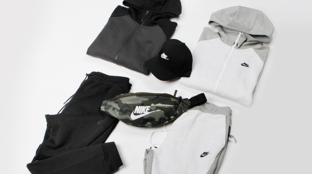 champs nike tech
