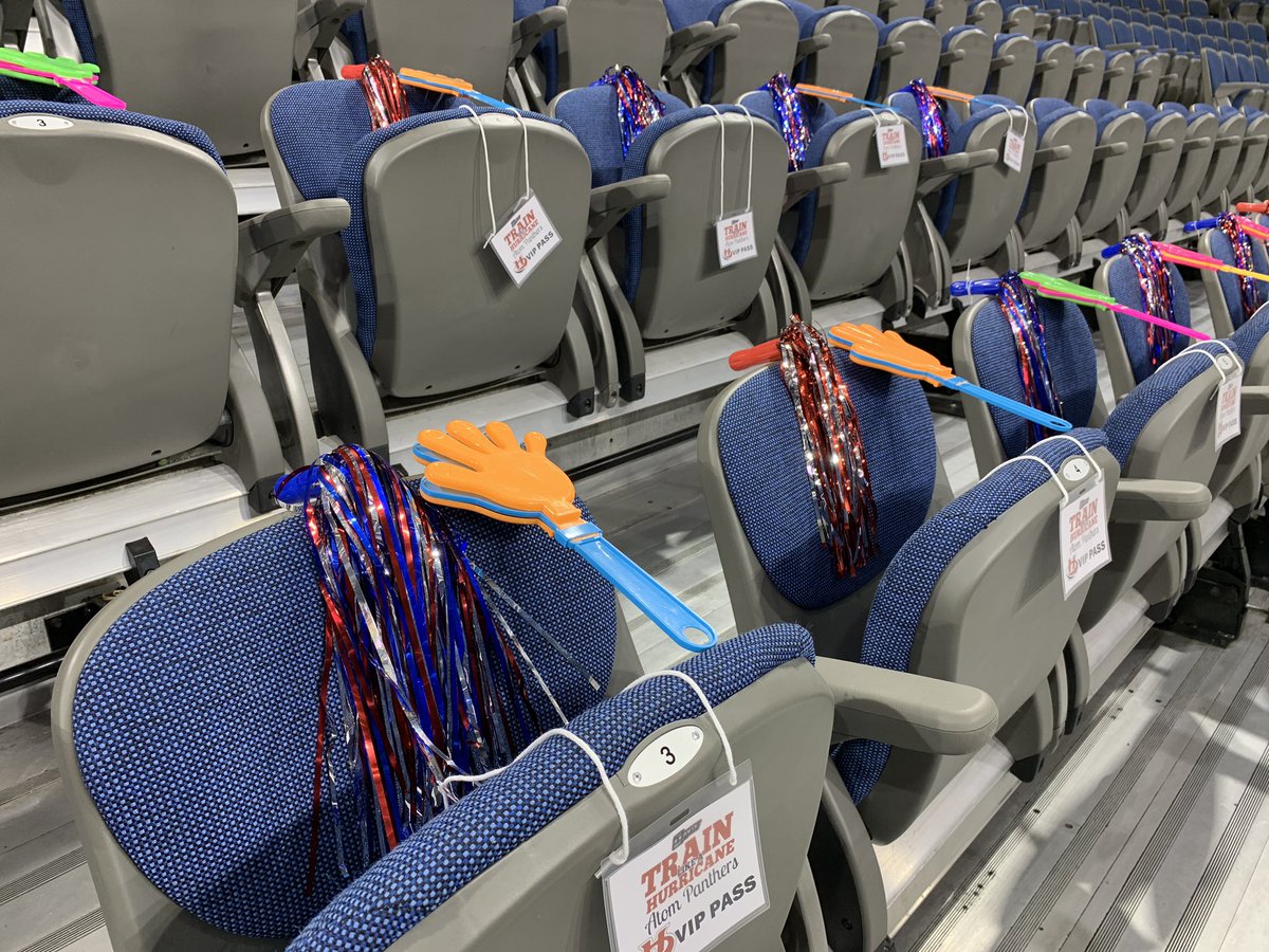 DavisGMCBuickLA's tweet photo. All Ready for our #DavisGMCBuick #TrainLikeAHurricane #team #AtomPanthers #GoCanesGo! @WHLHurricanes #support #HometownHockey https://t.co/hXm1GaOHmp