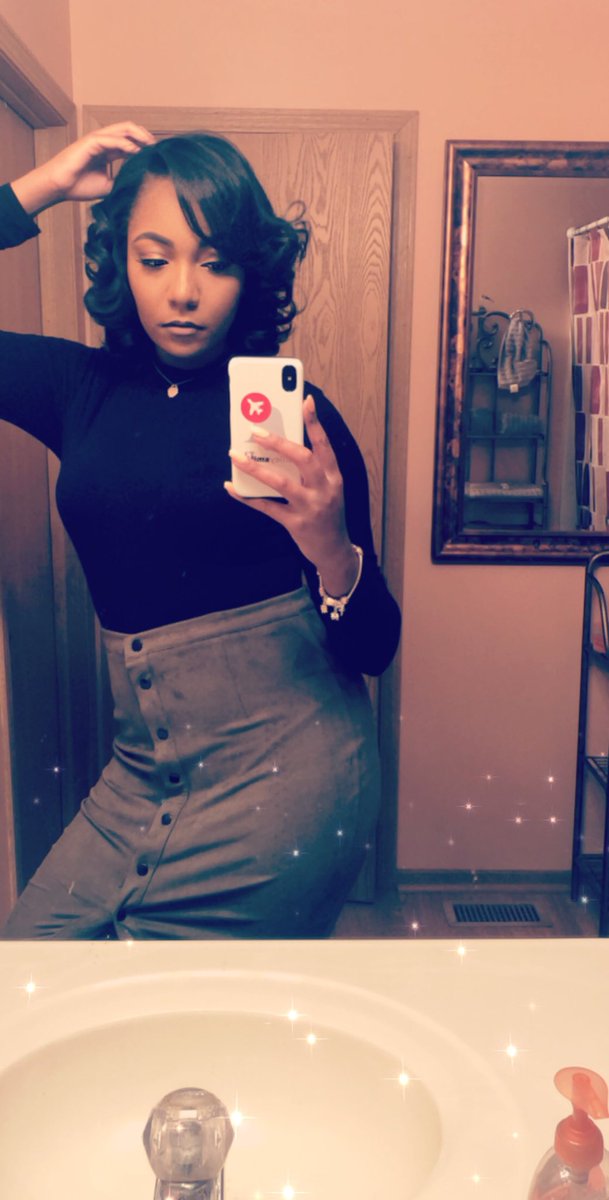 AshleySmithTV's tweet image. 🖤